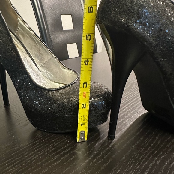 Fahrenheit platform sparkle sequin glitter platform pumps - Picture 4 of 6